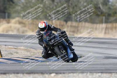 media/Dec-01-2025-Moto Forza (Mon) [[2daa91e15f]]/3-Beginner Group/Session 3 (Turn 3)/
